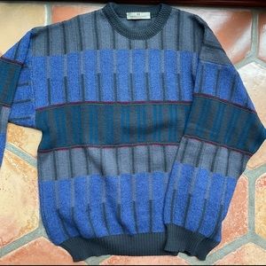 Mens Pierre Balmain 100% wool sweater, size L. Blue beautifully made.